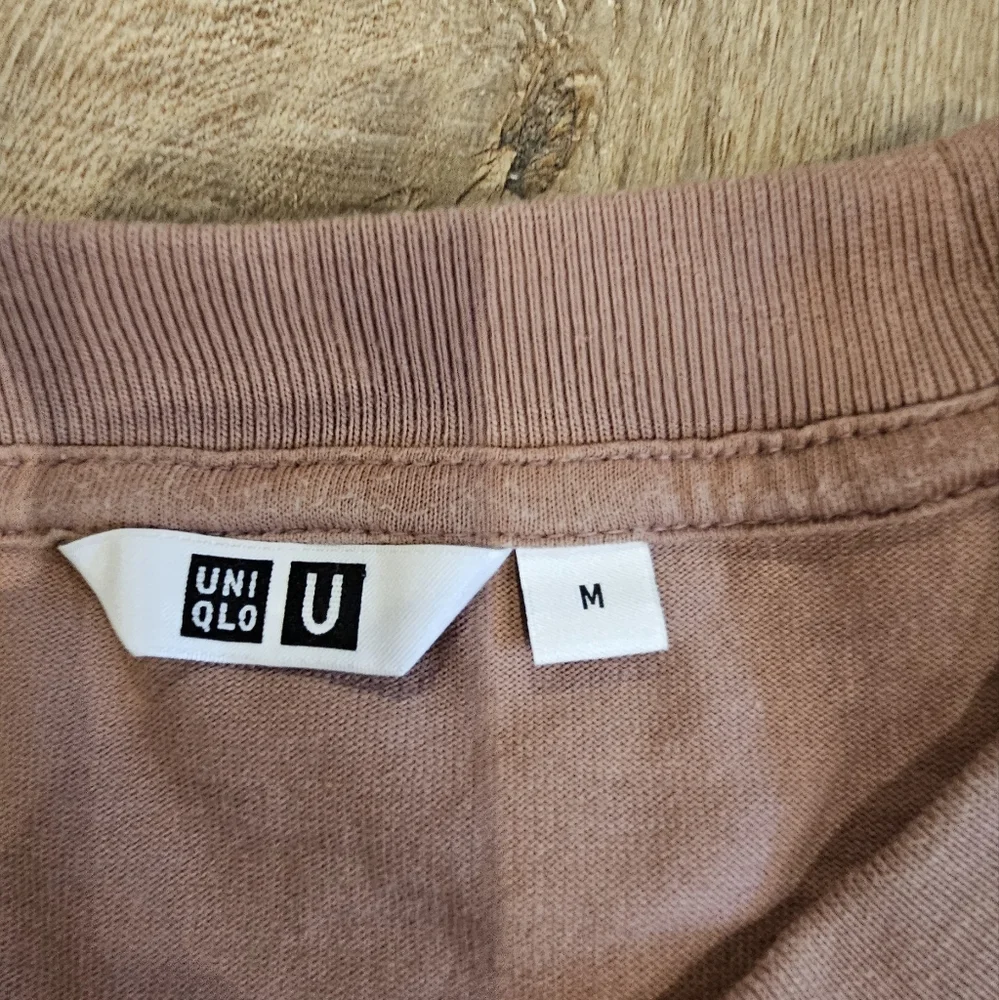 Uniqlo Dusty Rose Brand New condition sweater - Picture 2 of 4